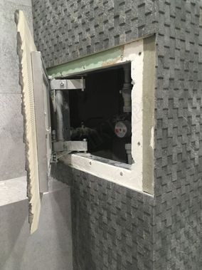 Люк под плитку Нажимной Секрет-Лайт 500*400 Люк под плитку Нажимной Секрет-Лайт 500*400