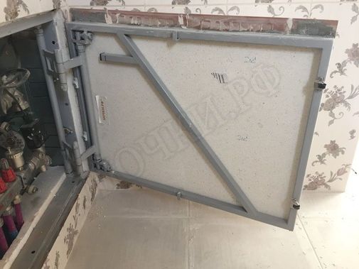 Люк под плитку Нажимной Железяка 900*900 Люк под плитку Нажимной Железяка 900*900